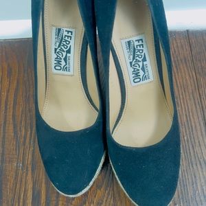 Slightly worn 4 times .